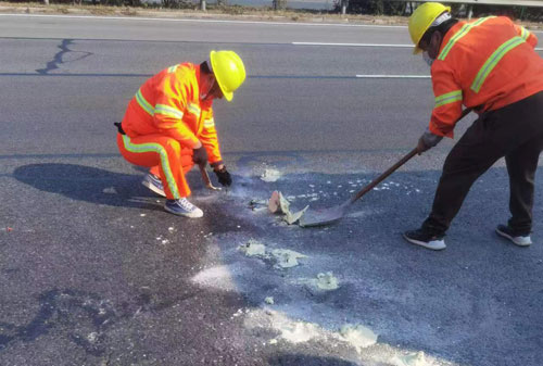 久治公路下沉注浆加固